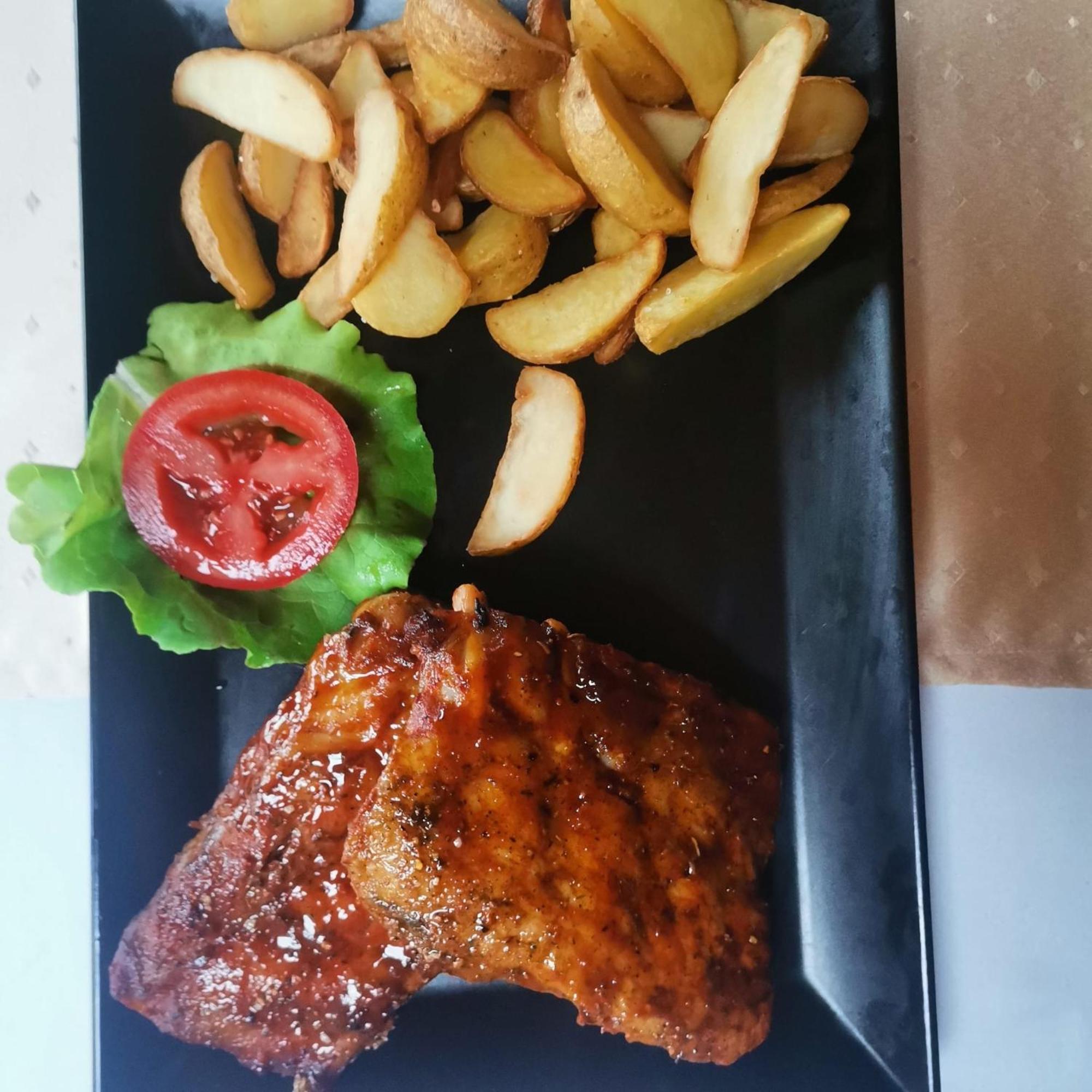 Pensiunea La Taverna Traisteni Экстерьер фото